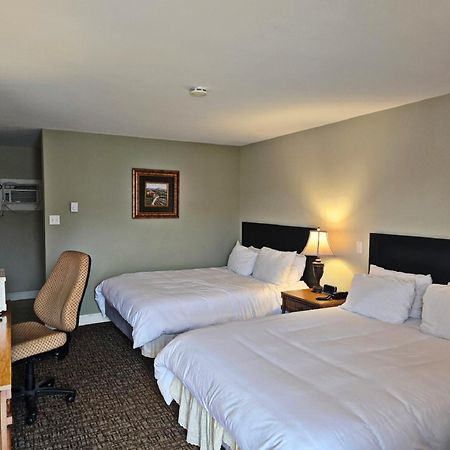 Fundy Line Motel Miramichi Buitenkant foto