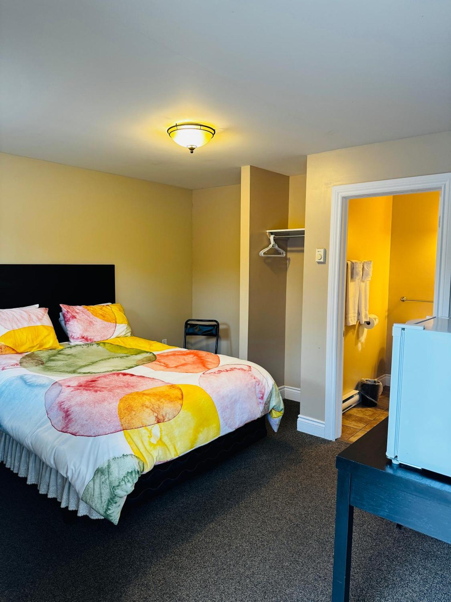 Fundy Line Motel Miramichi Buitenkant foto