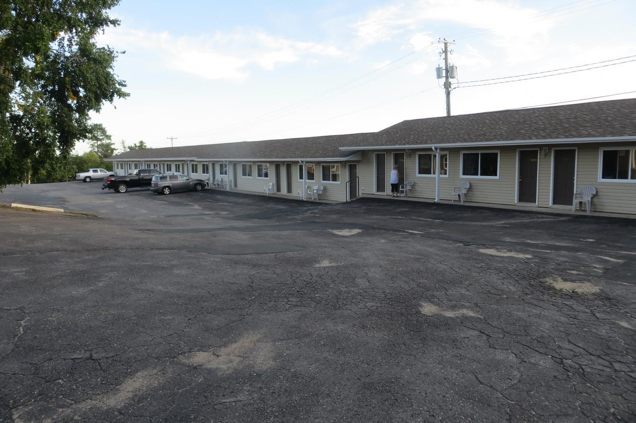 Fundy Line Motel Miramichi Buitenkant foto