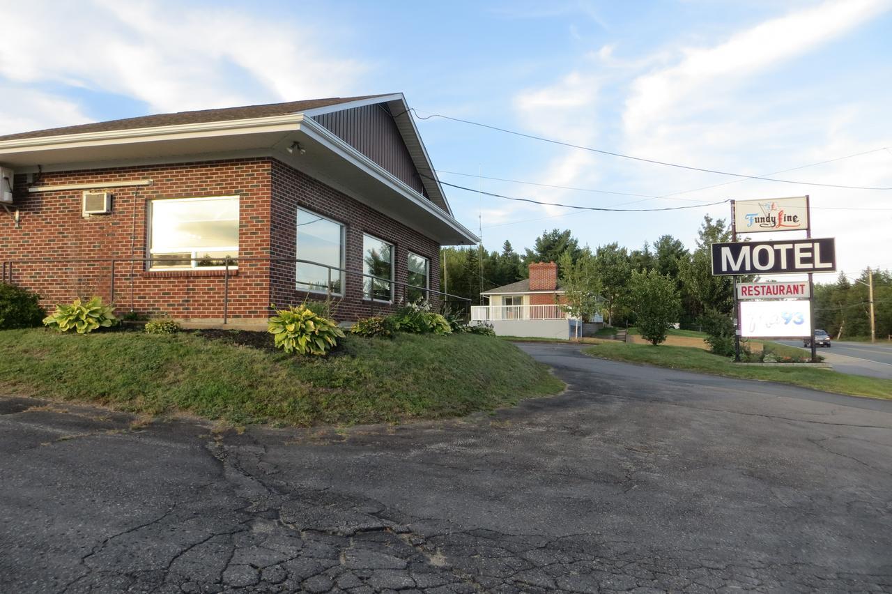 Fundy Line Motel Miramichi Buitenkant foto